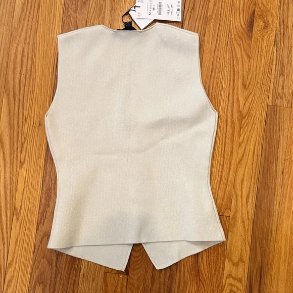 Zara Knit Vest - Picture 3 of 4